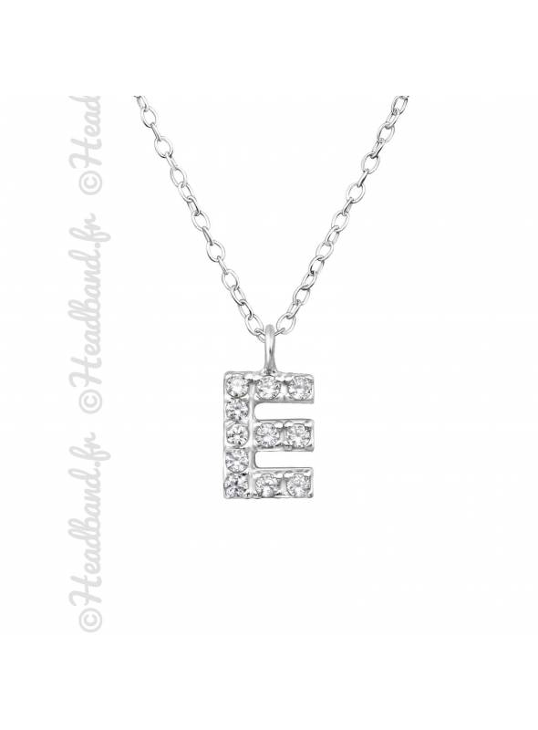 Collier argent strass zirconium lettre E