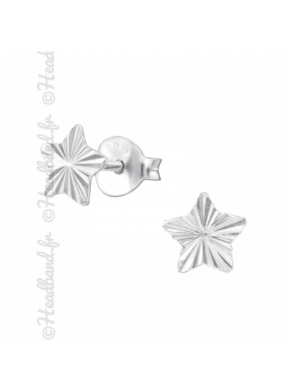 Clous d'oreilles motif étoile striée argent 925