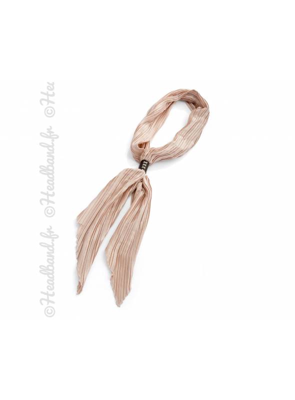 Foulard beige chic cérémonie